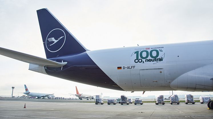 Lufthansa Cargo und Compensaid ermöglichen CO2-neutrale Frachtflüge