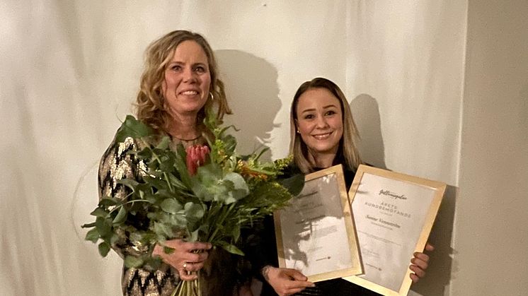 Butiksmedarbetare Lena Johansson tillsammans med Sanne Vennström, ägare av butiken Jeansgruvan.