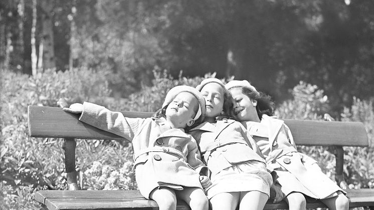 Barn i Slottskogen, 1938