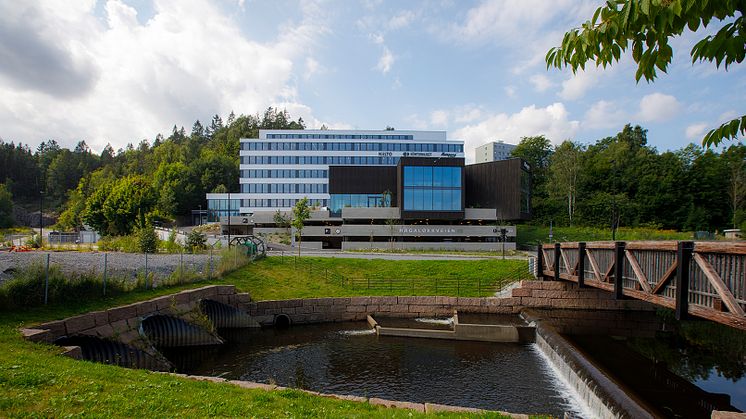 Kontorhuset Asker, sentralt i Hagaløkkveien. 