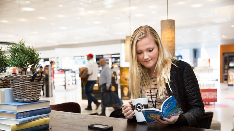 Västsvenskarna känner förväntan på flygplatsen