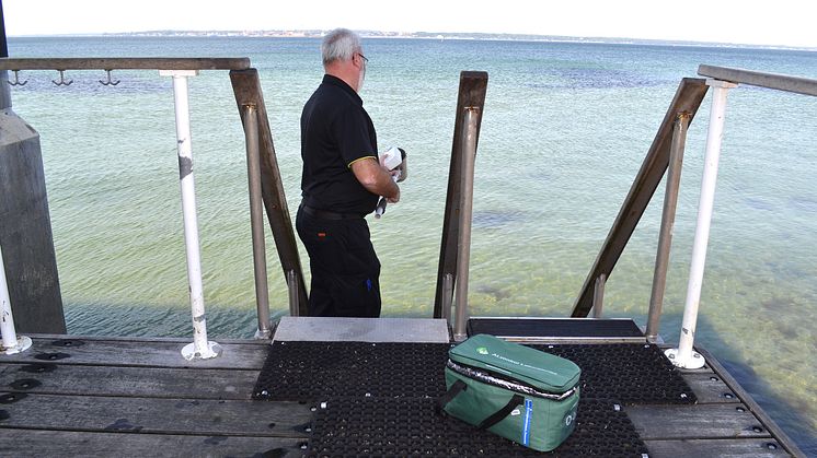 Helsingborgs stad tar badvattenprover på femton badplatser hela sommaren. 