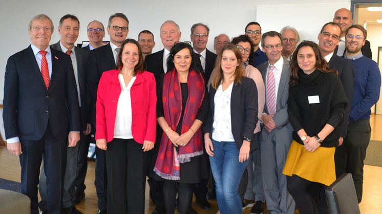 Die Teilnehmenden an der Pressekonferenz der IHK Rhein-Neckar in Mannheim. Foto: Franz Motzko