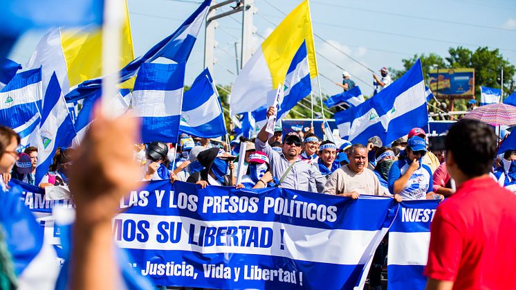 Demonstration i Managua den 18. august 2018. Borgerne protesterede imod fængslingen af hundredevis af borgere under den sociale og politiske krise, der brød ud i landet i april 2018. Foto: Shutterstock