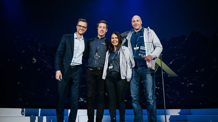 Geir Pedersen, Cecilie Martinussen og Peter Johansson fra Löfbergs mottok priser fra Nordic Choice Hotels.