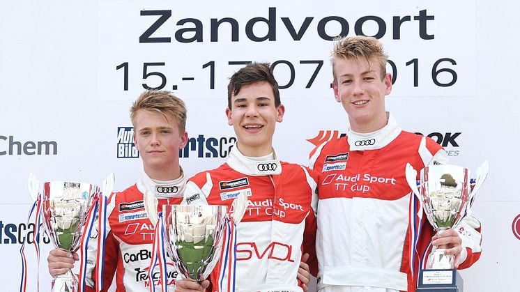 Podiepladserne til fjerede løbsweekend i Audi SPort TT Cup 2016. Fra venstre Nicklas Nielsen, Sheldon van der Linde (ZA) og Max Hofer (A)