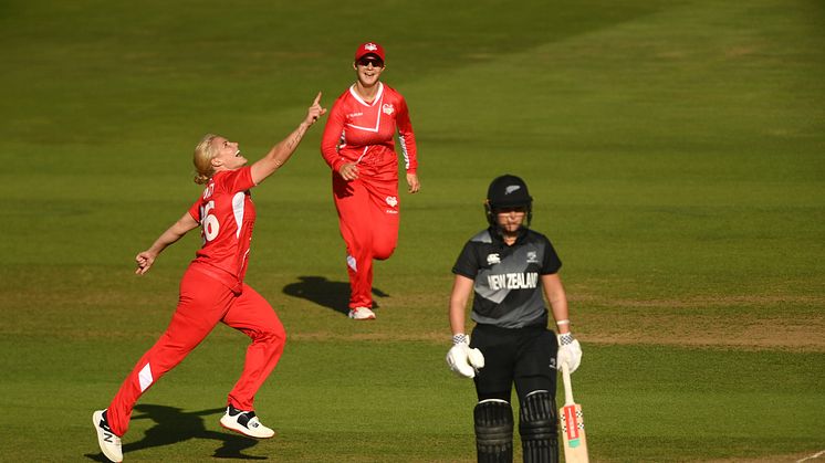 Katherine Brunt continued her fine Commonwealth Games. Photo: Getty Images