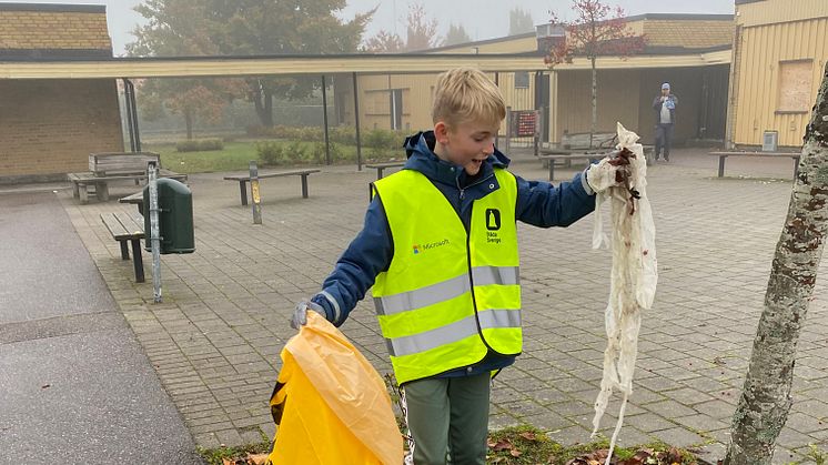 Nu ska ungdomar i Skåne städa sin närmiljö igen.