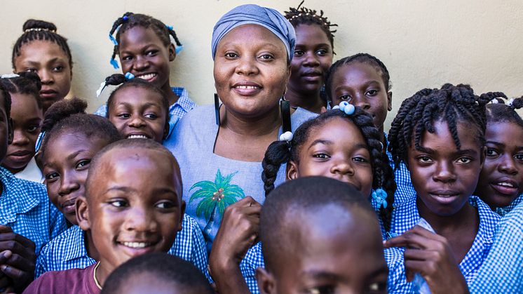 Barn i Trångsund möter  barnrättskämpe emot slaveri och fattigdom på Haiti