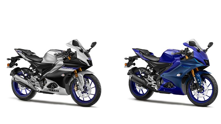 （左より）「YZF-R15M」（シルバー）、「YZF-R15」（ブルー）