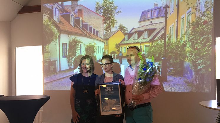Priset delades ut av miljöminister Karolina Skog (MP) och mottogs av Emma Berginger (MP) och Anders Almgren (S) från Lund.