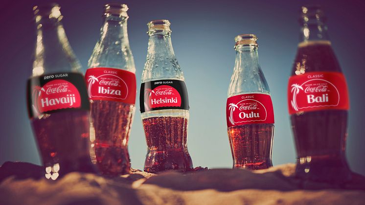 Helsinki ja Oulu Coca-Colan kesäpulloissa