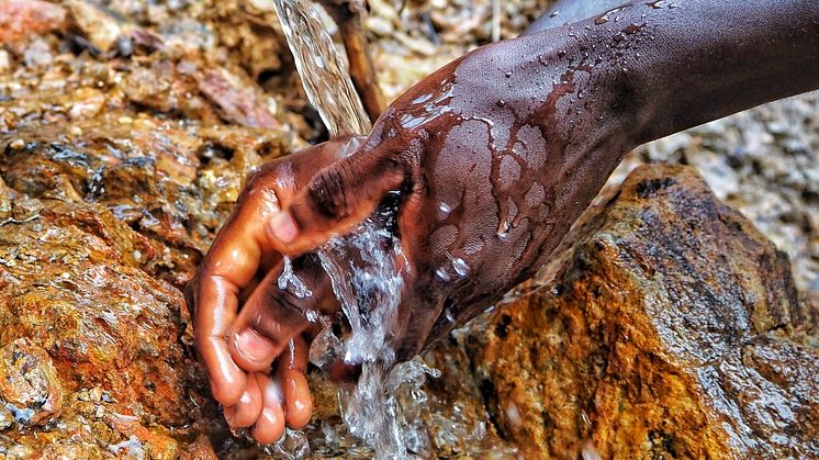 Zoégas satsar på solvatten i Uganda