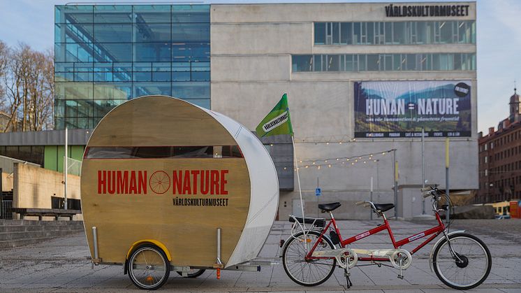 Human Nature pop-up - en cyklande utställning på turné genom Västsverige