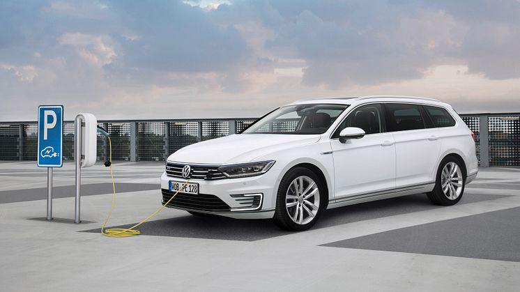 Volkswagen och CLEVER i nytt samarbete om laddlösningar för elbilar och laddhybrider