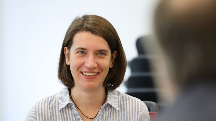 Buch über Vechta | Artist in Residence 2022 Miriam Bornewasser liest aus „Dürreregen – Spuren eines Suchens“