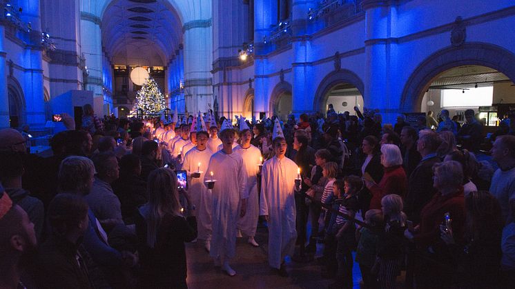 Söndagen den 10 december, andra advent, blir en hel dags luciafirande med konsert och allsång på Nordiska museet.