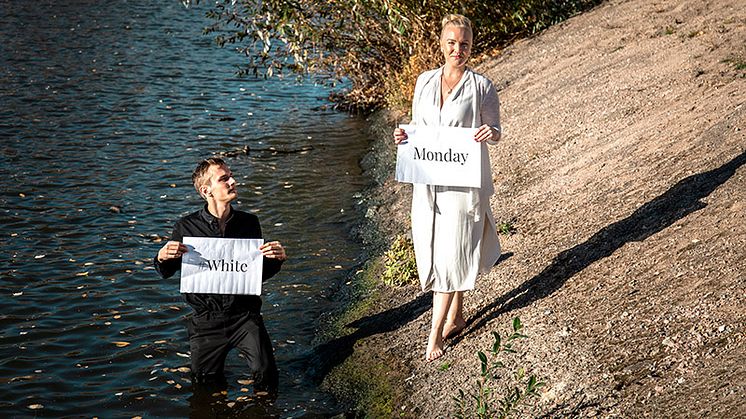 Henning Gillberg tillsammans med Alexandra Davidsson från föreningen Medveten Konsumtion.  Foto: Boreal Films