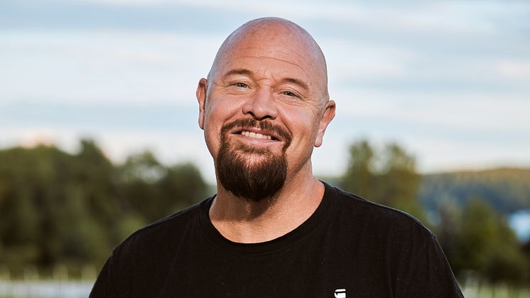 Anders Bagge besöker Kalmar för att träffa musiker och artister på Volt Studios