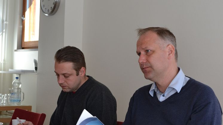 Jonas Sjöstedt besökte BOJ för dialog om arbetet mot våld i nära relationer