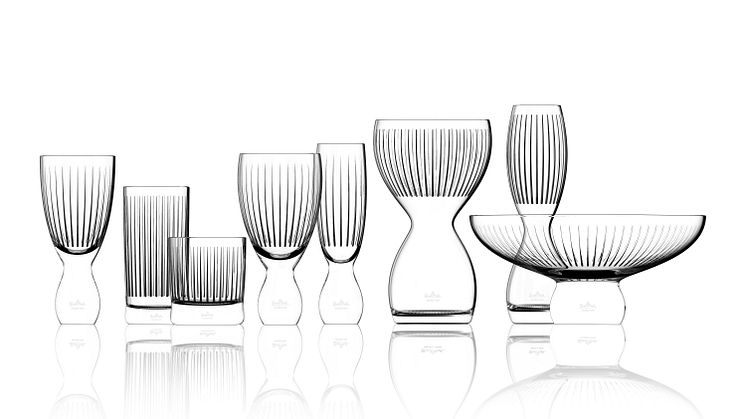 From glasses to bowls and vases: Dandelion glass series by New York designer Alvaro Uribe. 