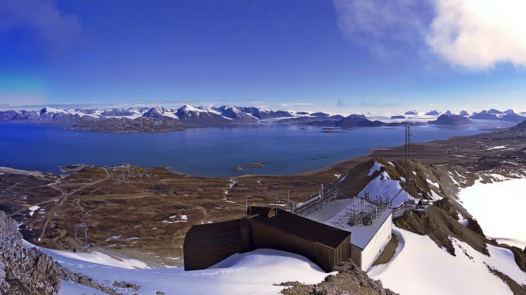 Zeppelinobservatoriet er ett av de to norske atmosfæreobservatoriene der NILU overvåker klimagasser på vegne av Miljødirektoratet. Foto: Ove Hermansen, NILU