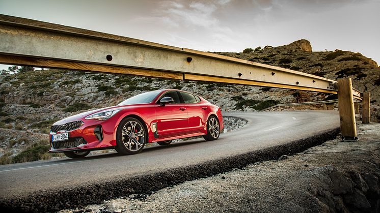 Kia Stinger_103