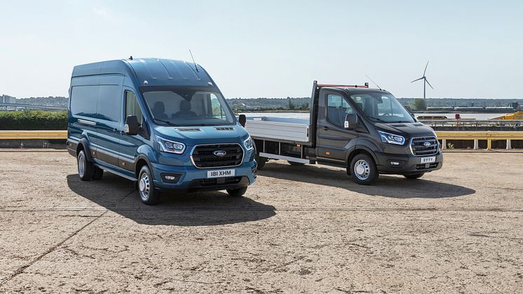 Ford anunță cea mai puternică și capabilă autoutilitară de până acum - un Ford Transit de 5,0 tone pentru sarcini utile mai mari și carosări speciale