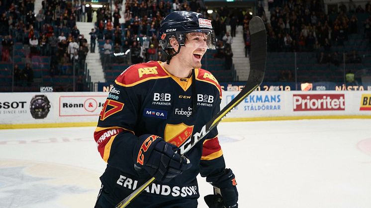 SHL-stjärnan tillbaka i matchen trots sin diabetes