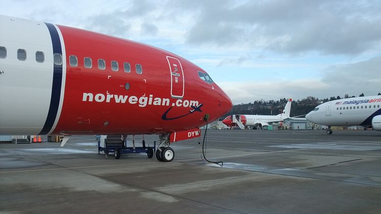 Nytt jubileumsflyg från Boeing levererat till Norwegian 