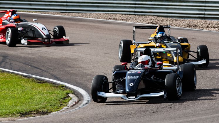 Segrar för Lappalainen och Aabol i Formel Renault 1,6