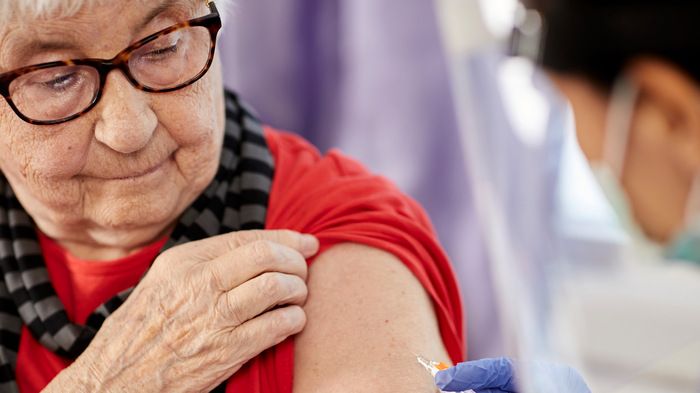 Nu är vaccineringen på vård- och omsorgsboendena klar men arbetet fortsätter med att vaccinera andra målgrupper.