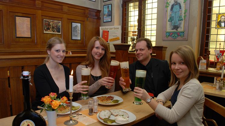 Gosenschenke "Ohne Bedenken": Gosewirt Jens Gröger hat viel über die Gose zu berichten. 