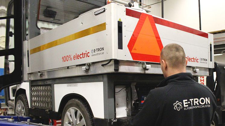 Service och reparationer av elfordon hos E-TRON AB