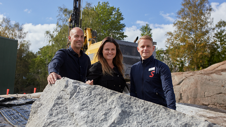 Fr.v. Oskar Lindström, projektledare Next Step Group, Louise Heilborn, projektutvecklingsansvarig Next Step Group, Pelle Magnusson, Regional Manager SATS