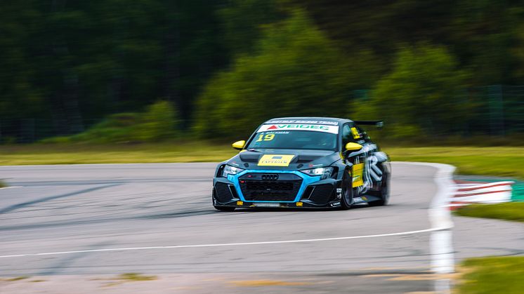 Andreas Bäckman tävlar denna helg med sin Audi RS 3 LMS TCR-bil för Lestrup Racing Team i Midnattssolsloppet på Drivecenter Arena i Fällfors, belägen i närheten av Skellefteå. Foto: Martin Öberg (Fria rättigheter att använda bilden)