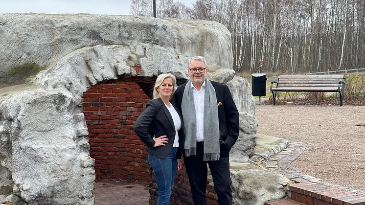 Maria Arvidsson och Michael Swensson, välkända mäklarprofiler i Klippan som startar under nytt varumärke med HusmanHagberg.
