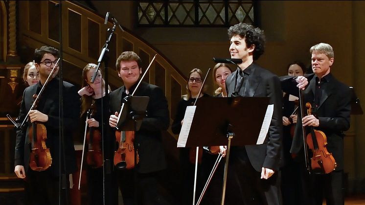 Itamar Zorman tillsammans med musiker i Camerata Nordica. Pressbild.