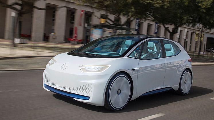 Volkswagen ID. är först ut i den nya generationen elbilar och gör entré på marknaden år 2020.