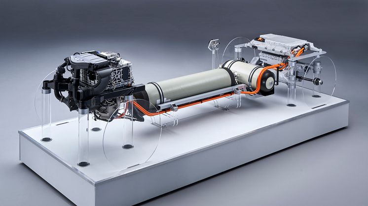 BMW i Hydrogen NEXT: Ren kjøreglede i hver vanndråpe