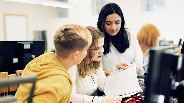 Målet med projektet VIFI är att skapa ett ökat intresse för utbildningar som leder till ingenjörsexamina. Foto: Bredda Bilden