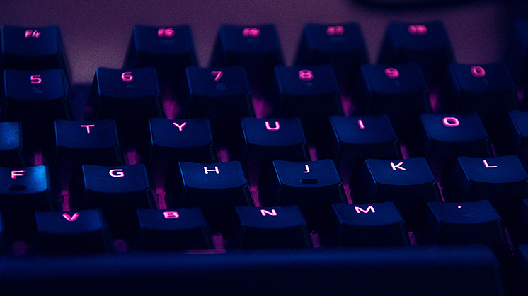Elektroniska underskrifter – när fungerar det och vad bör man tänka på?