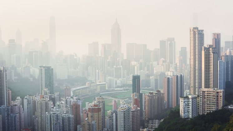 Air pollution blankets Hong Kong