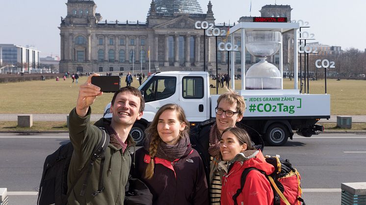 CO2-Tag 2018: Selfie vor Reichtstag