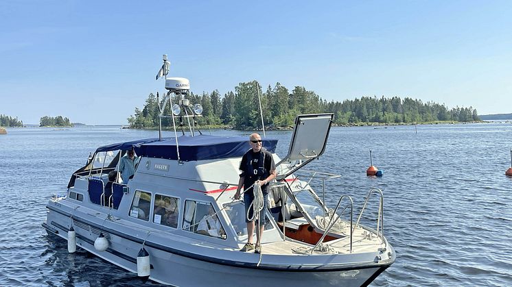 Upptäck havet och se skärgården ombord på MS Hägern tillsammans med skeppare Stefan Engström på Axmar bruksdag.