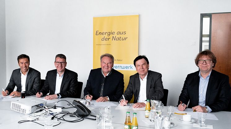 Unternehmensgruppe Irlbacher errichtet neue Energiezentrale - Bayernwerk Natur liefert innovative Energietechnologie