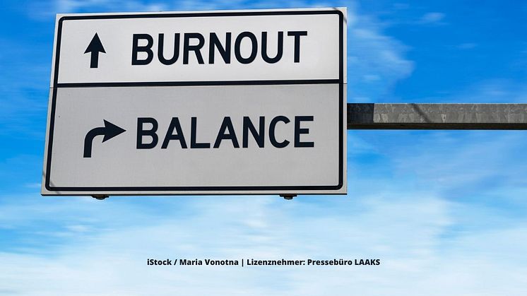 Fachärztin: „Beruflicher Stress kann immer zu Burnout führen“. Foto: iStock / Maria Vonotna