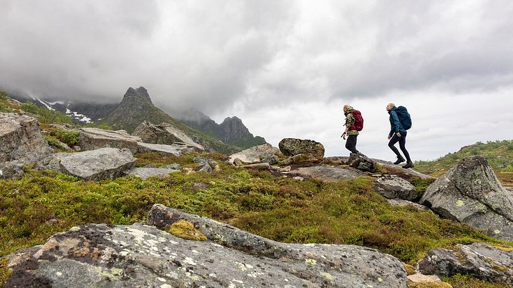 Vi står vi en tøff storm akkurat nå, sier CEO i Bergans Jan Tore Jensen, som nå har permittert 56 ansatte.  