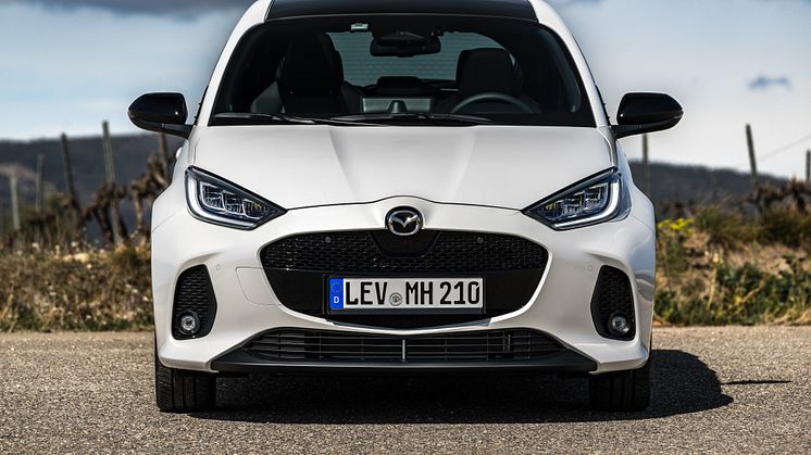 2024_mazda2-hybrid_spain_still-1_highres