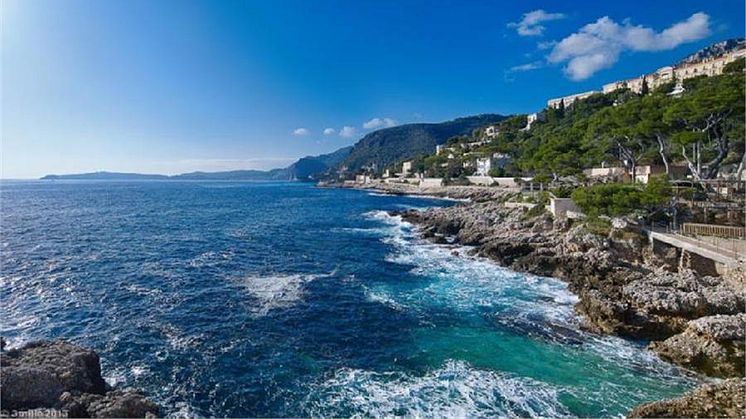 Costa del Sol och Franska Rivieran populärast just nu Lyxvillor för hundra miljoner eller lägenheter runt en miljon till salu